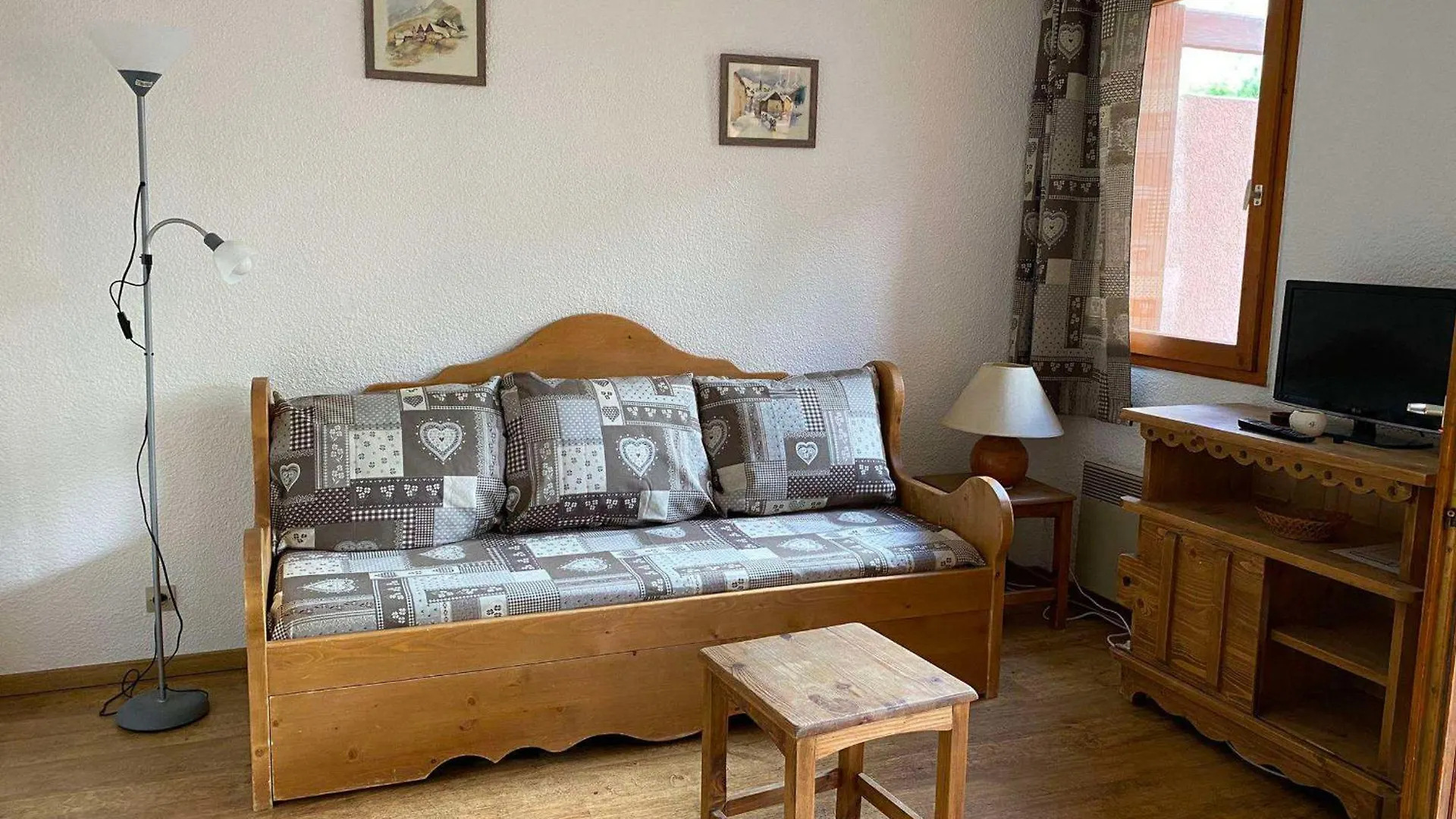 Charmant Studio Cabine Pour 4 Personnes, Au Centre De Valloire, A 100M Des Remontees Mecaniques - Fr-1-263-486